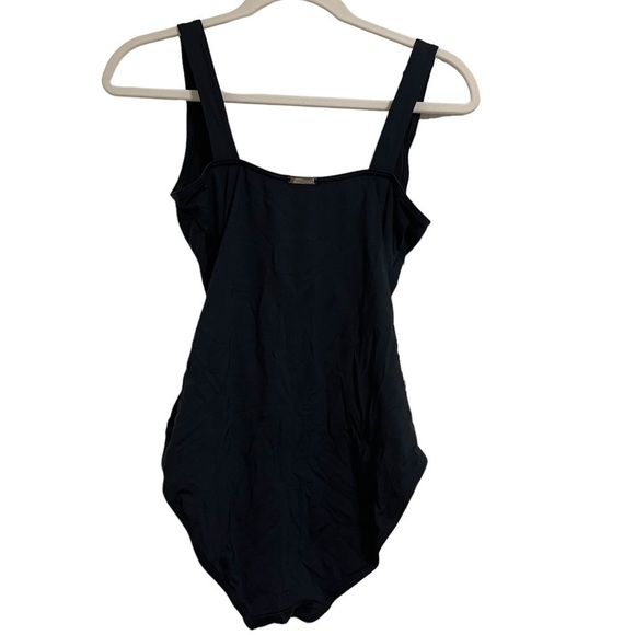 𝅺CALVIN Klein one piece bathing suit - Picture 6 of 6